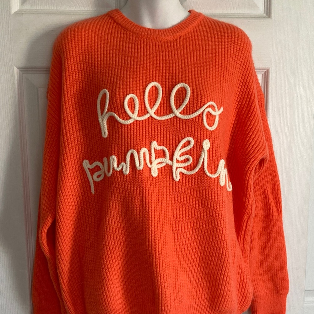 Orange Hello Pumpkin Women’s Crewneck Sweater XL New Without Tags